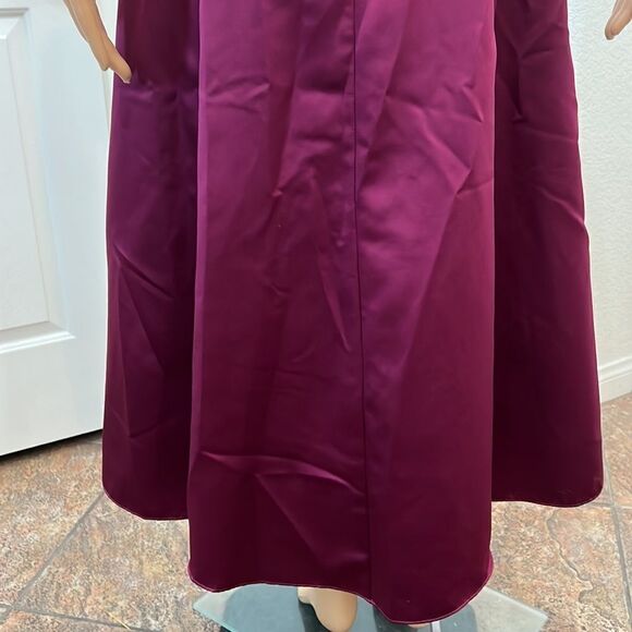 Michaelangelo Size 4 Dress Strapless Burgundy Diamond Belted Accent Formal Prom - Picture 8 of 12